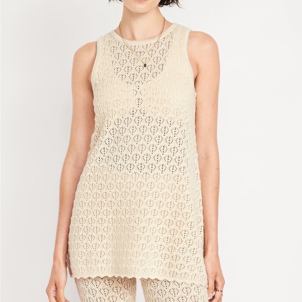Old Navy Cozy Sleeveless Crochet Tunic Sweater